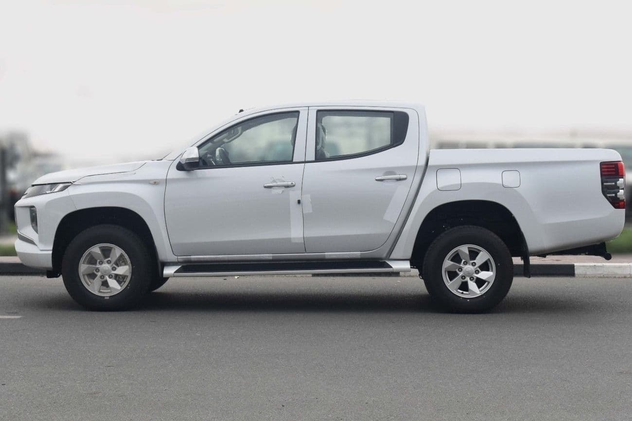 2022 Mitsubishi L200 GL thumbnail 3