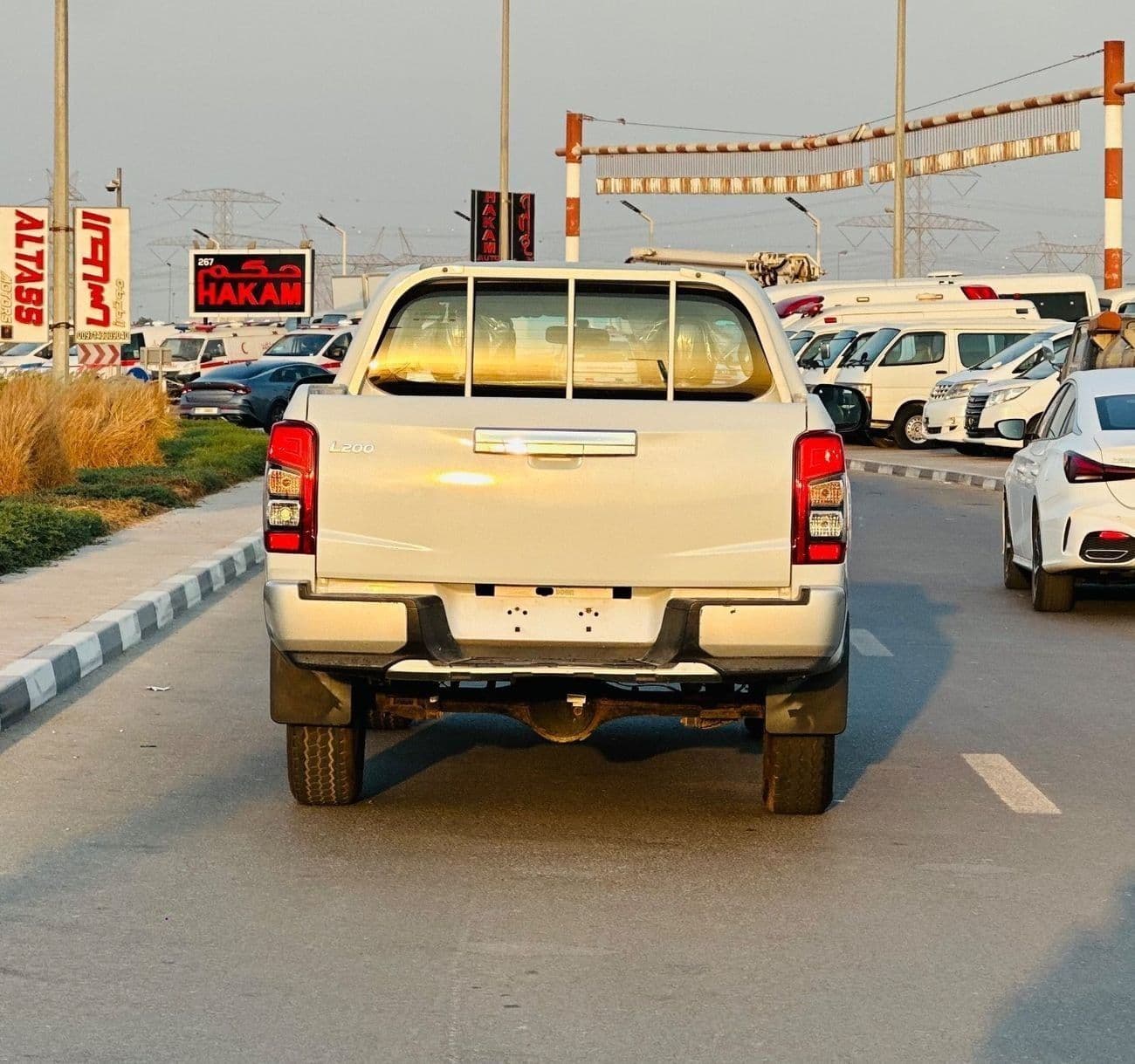 2020 Mitsubishi L200 GL thumbnail 8