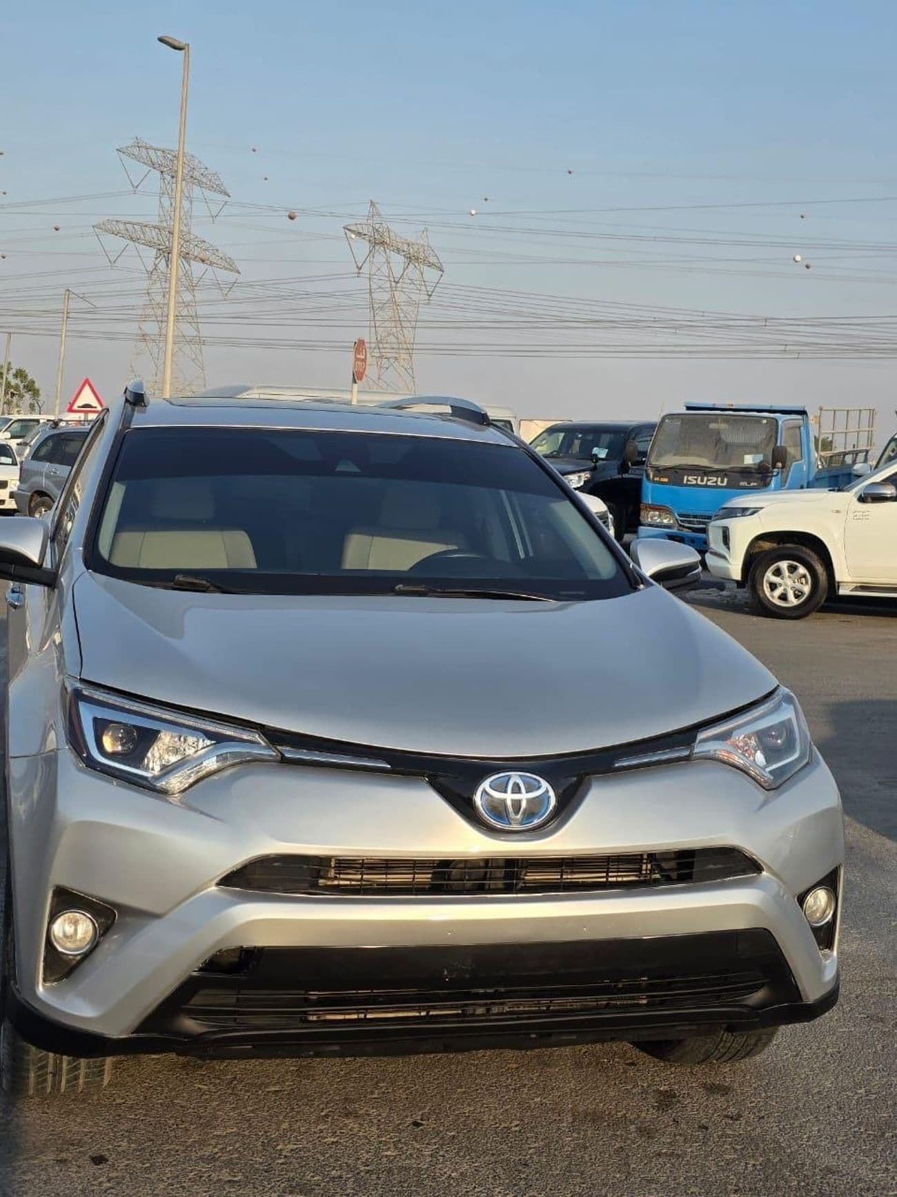2016 Toyota RAV4 VXR thumbnail 2