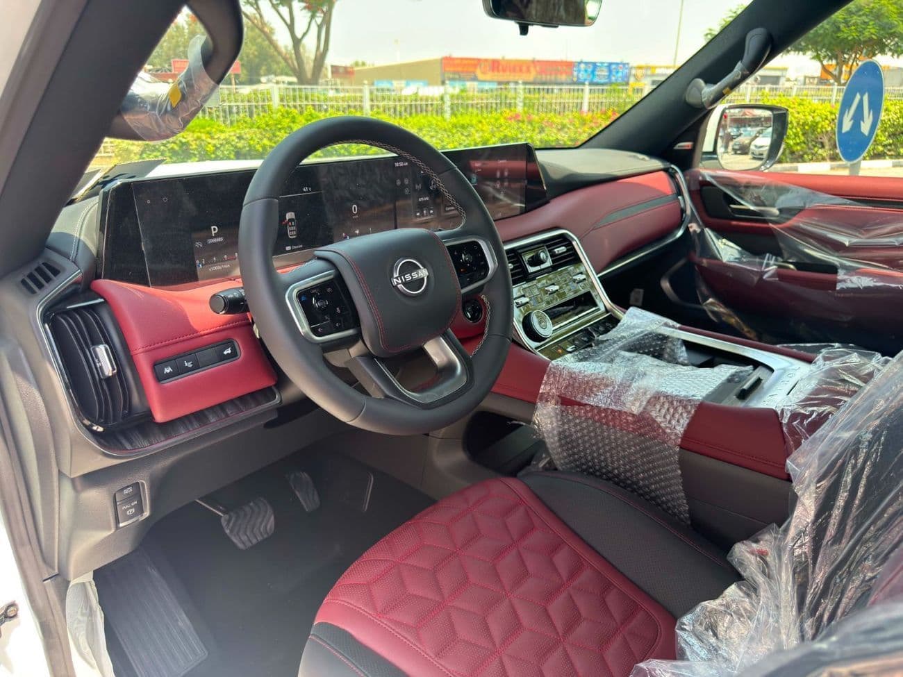 2026 Nissan Patrol LE PLATINUM CITY thumbnail 5
