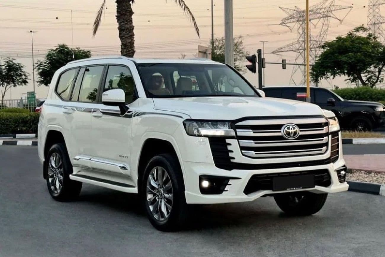 2023 Toyota Land Cruiser GXR2