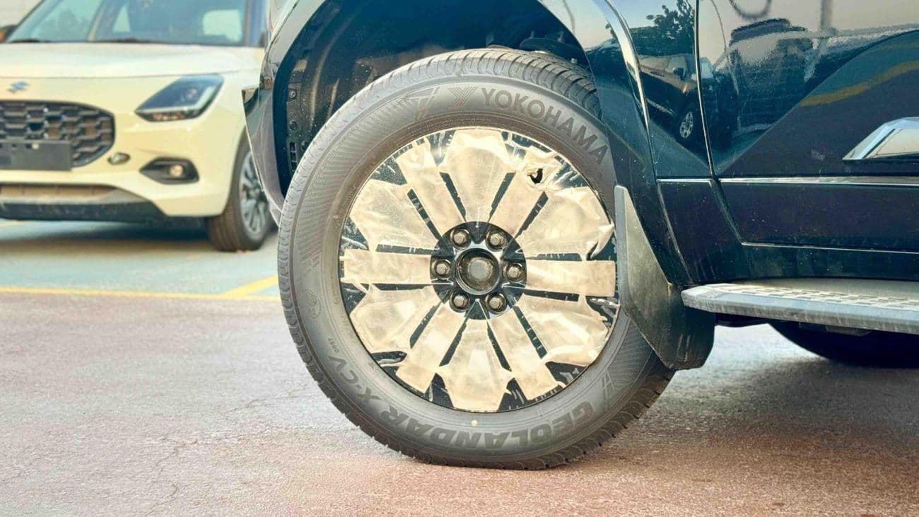 2026 Toyota Prado LUXURY V SPL thumbnail 8