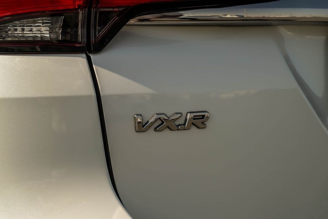 2024 Toyota Fortuner VXR