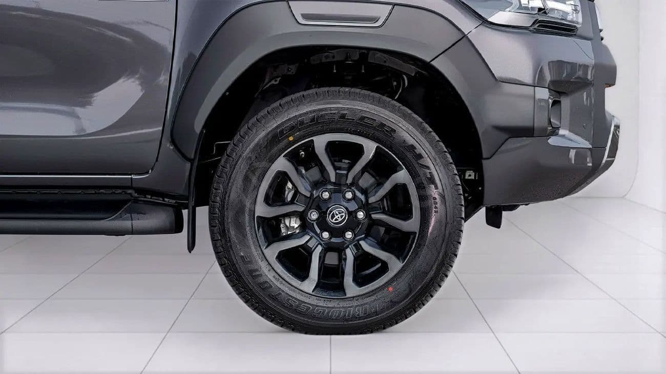 2026 Toyota Hilux ADVENTURE thumbnail 5