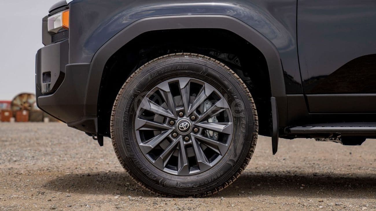 2025 Toyota Prado thumbnail 5