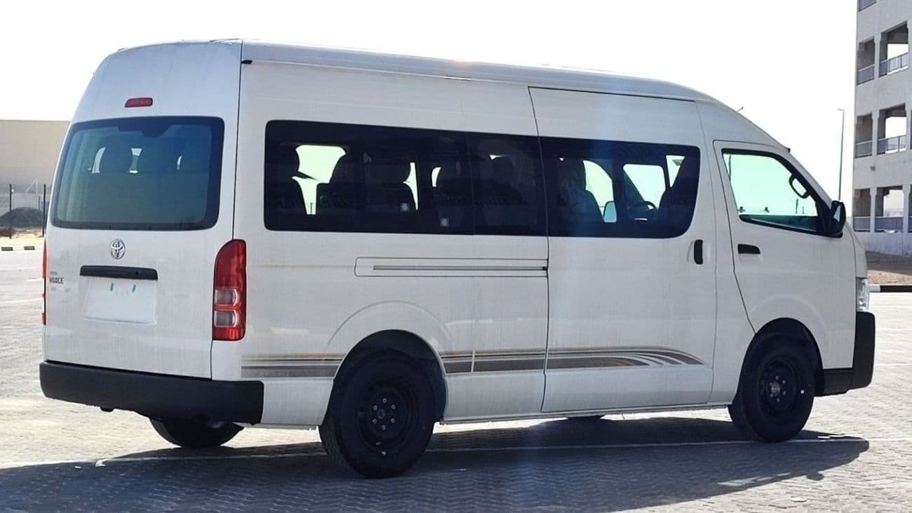 2025 Toyota Hiace DLS STANDARD ROOF thumbnail 5