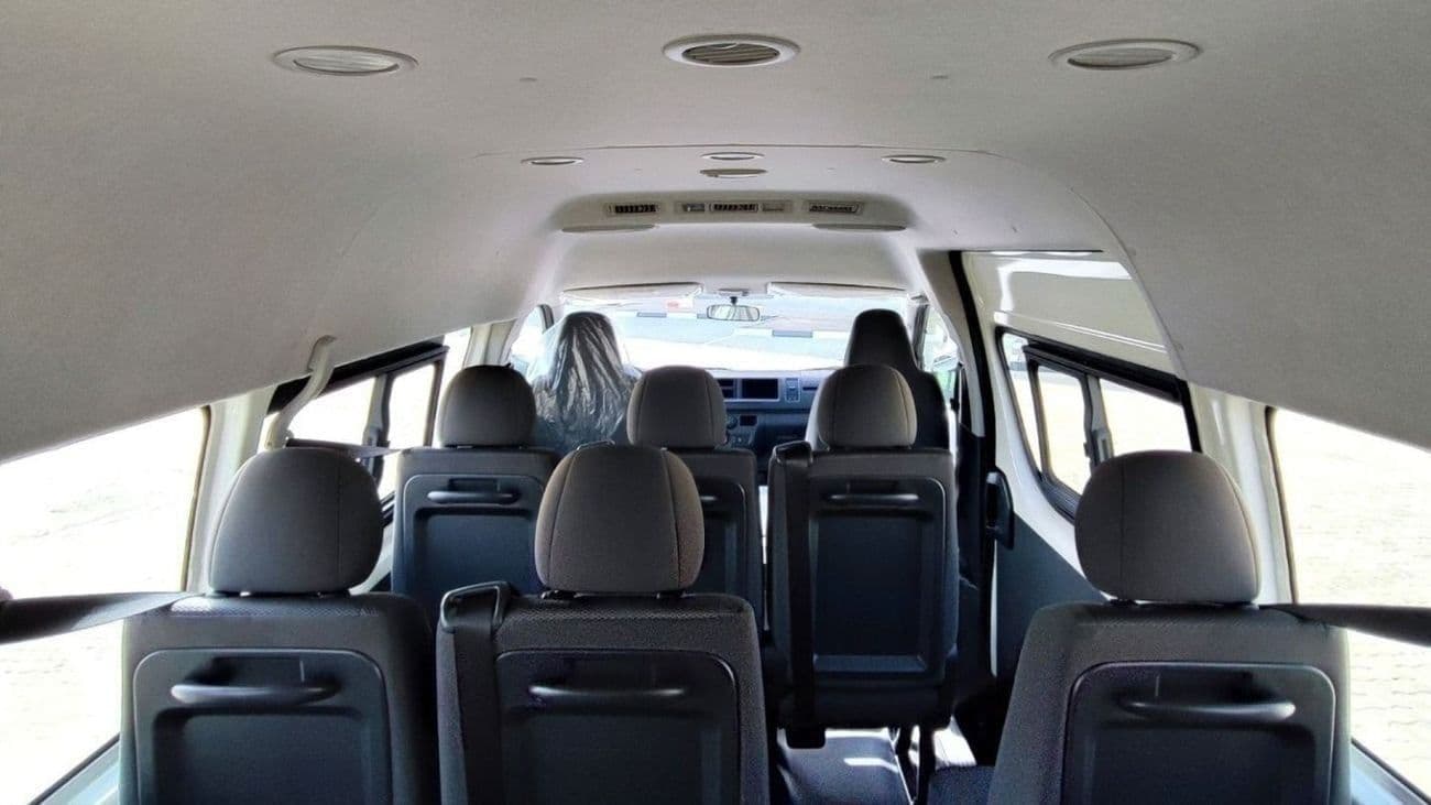 2025 Toyota Hiace DLS STANDARD ROOF thumbnail 8