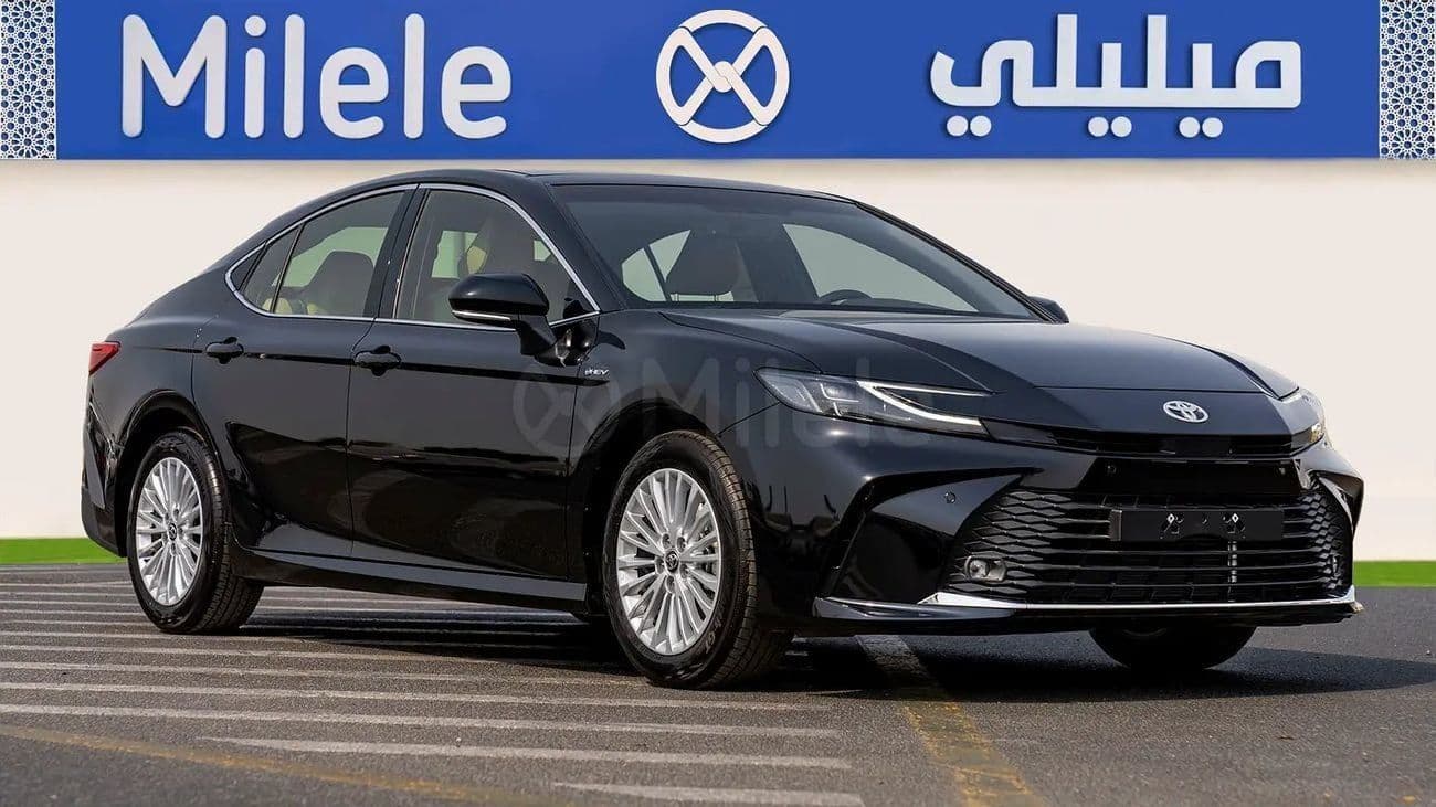 2025 Toyota Camry LE thumbnail 2