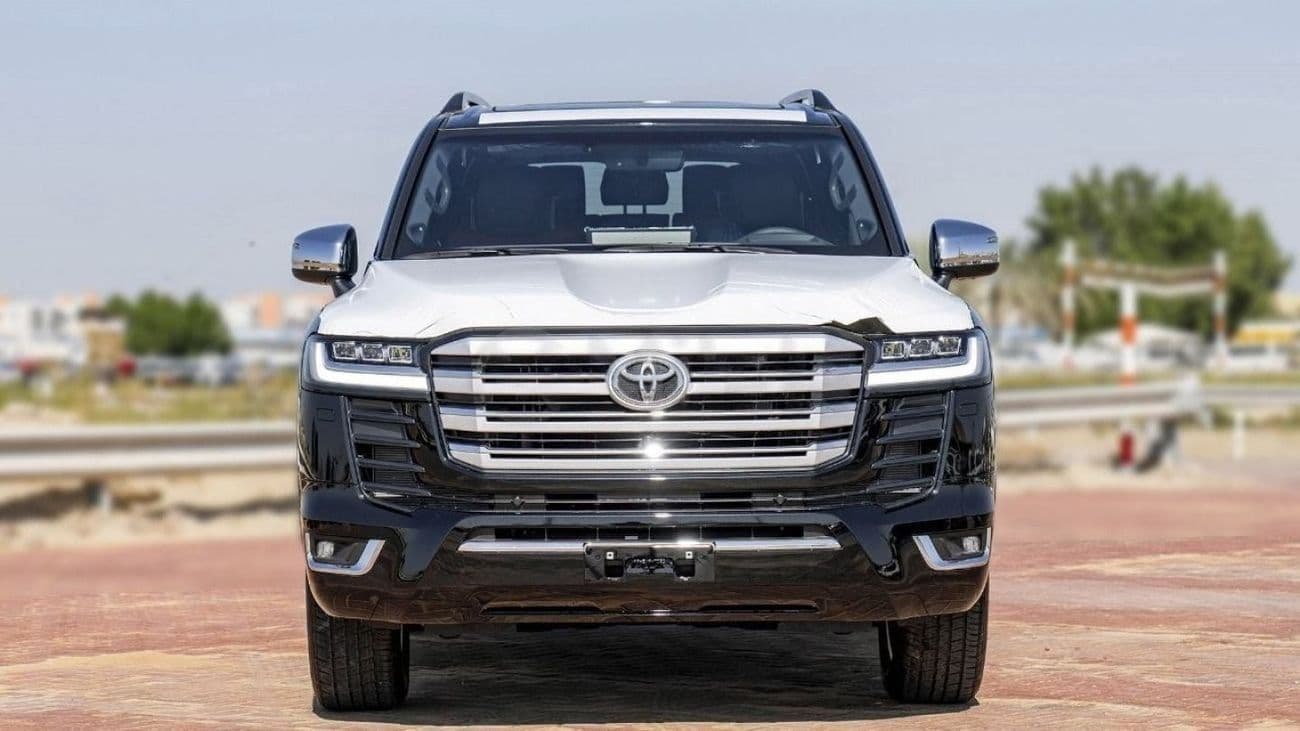 2025 Toyota Land Cruiser VXR thumbnail 5