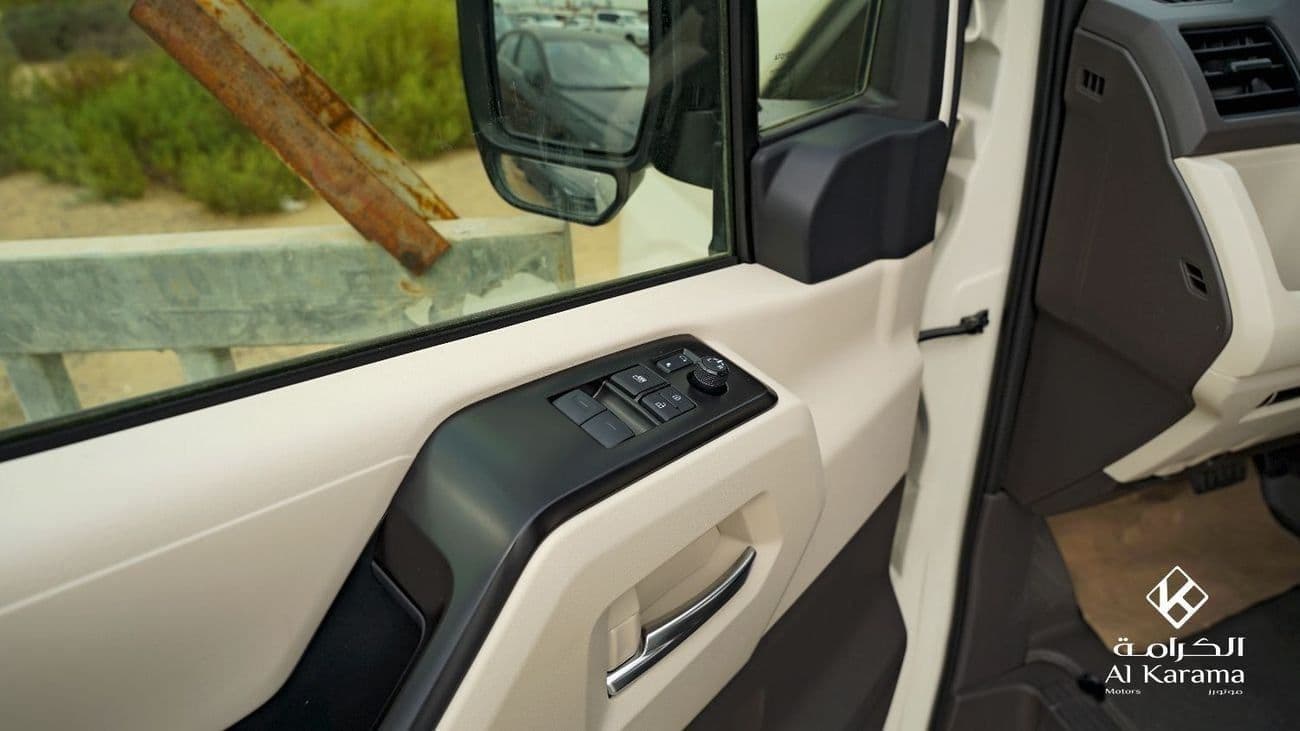 2026 Toyota Hiace GL thumbnail 7