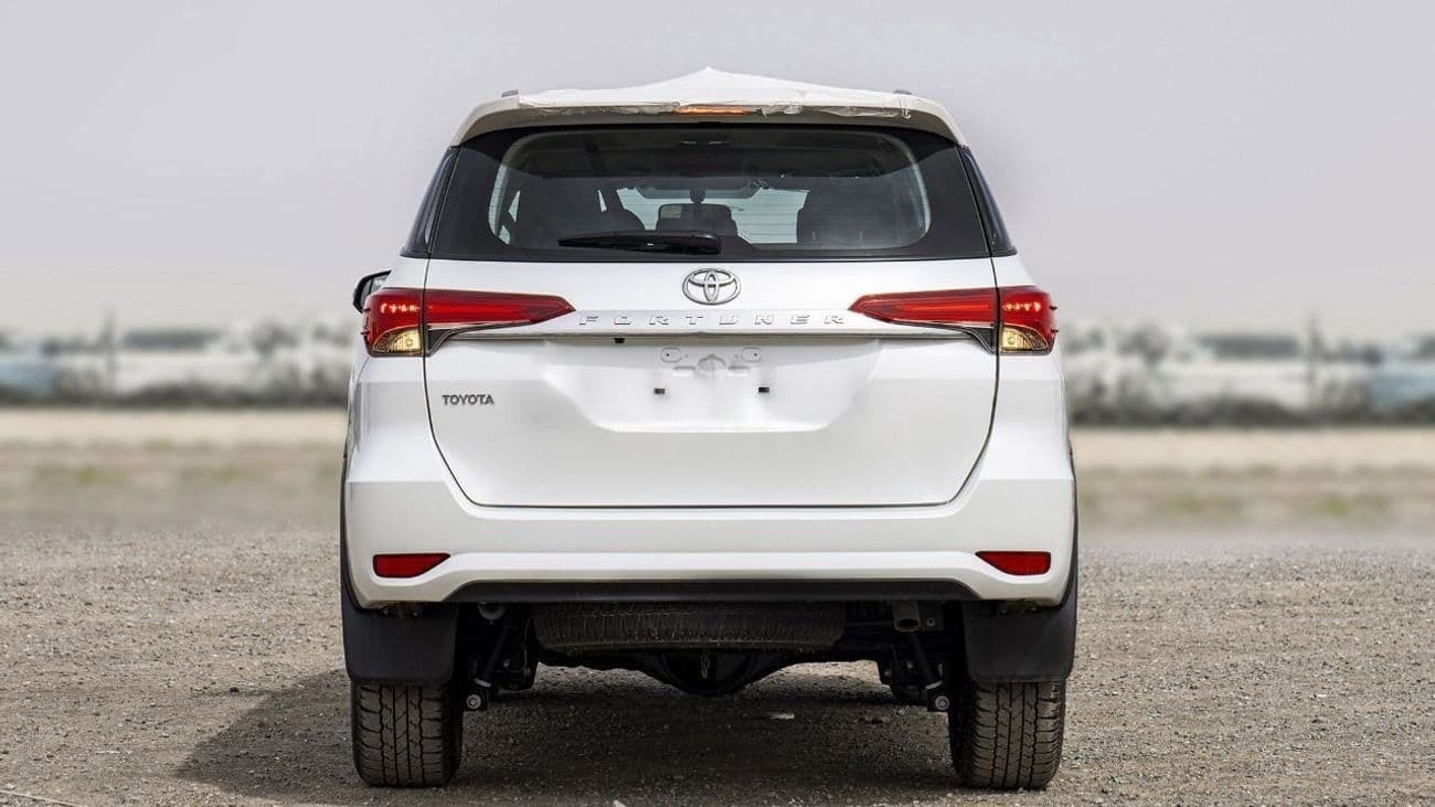 2025 Toyota Fortuner EXR thumbnail 4