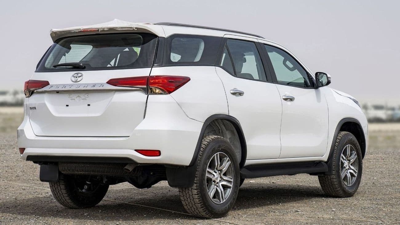 2025 Toyota Fortuner EXR thumbnail 3