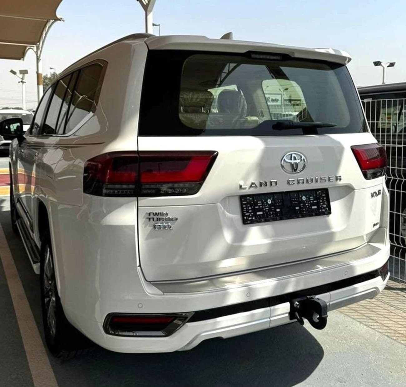 2026 Toyota Land Cruiser VXR thumbnail 2
