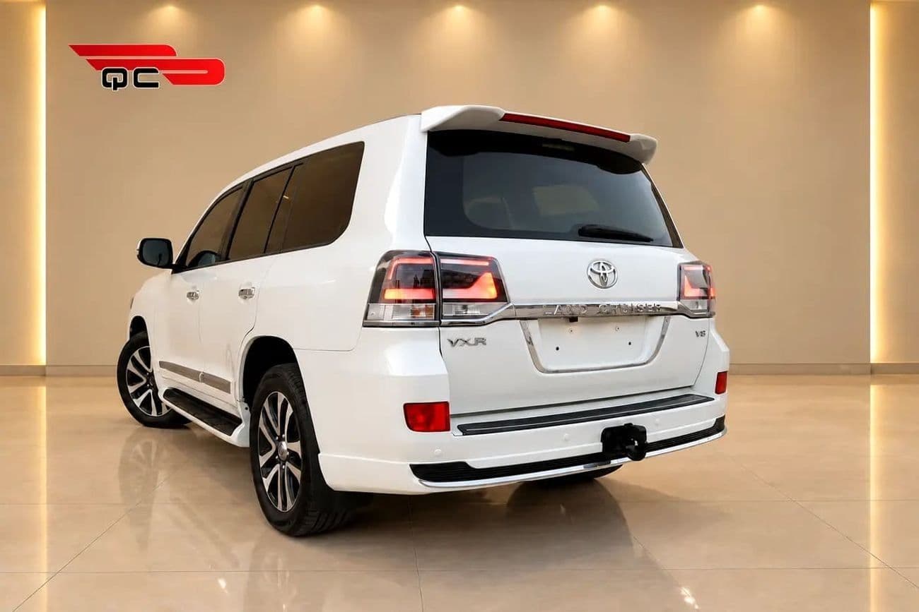 2014 Toyota Land Cruiser VXR thumbnail 4