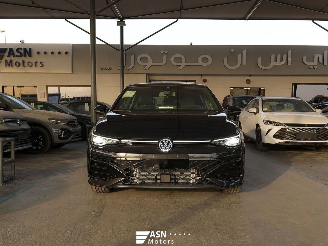 2025 Volkswagen Golf thumbnail 2