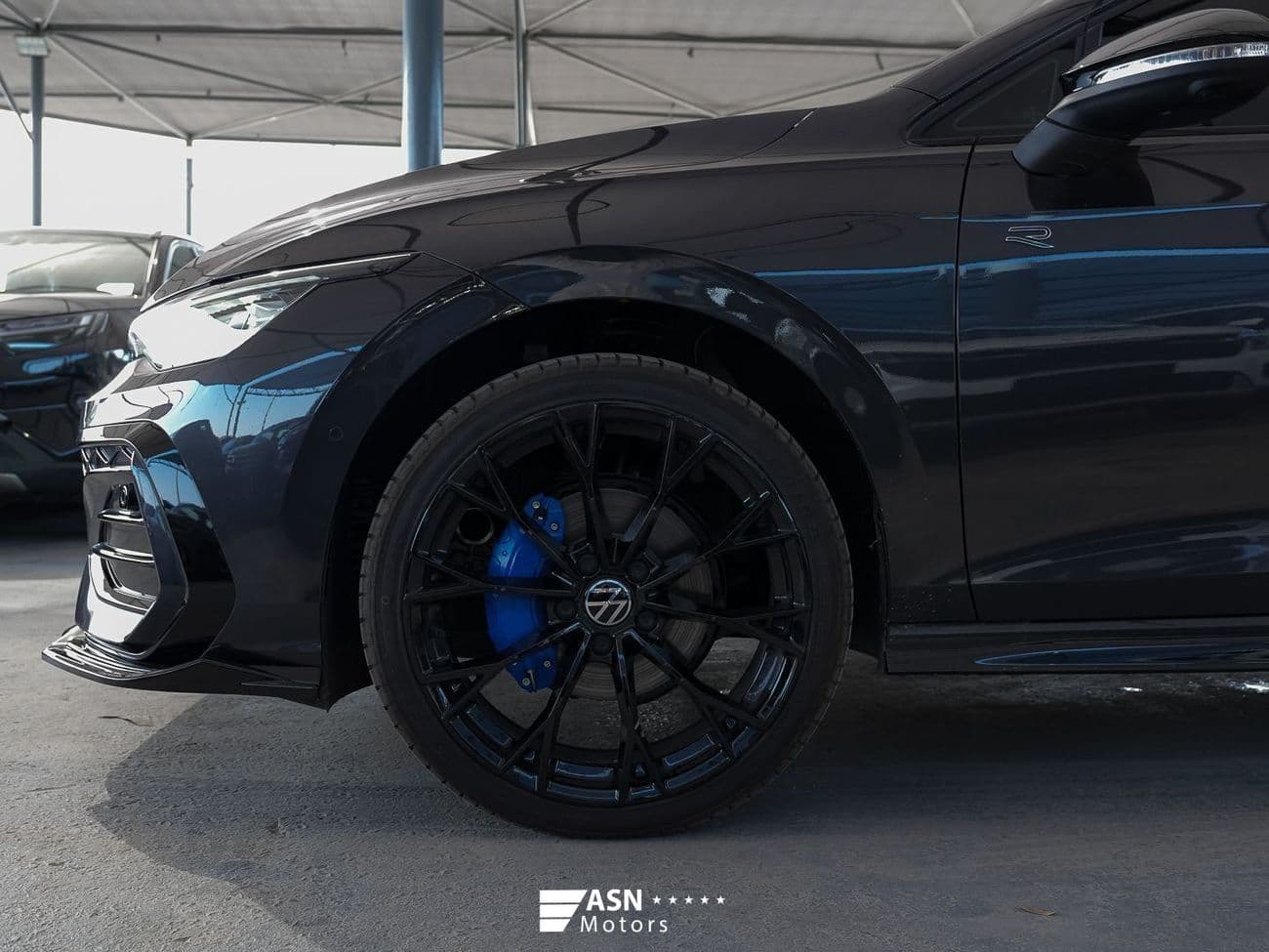 2025 Volkswagen Golf R Line Kit thumbnail 4