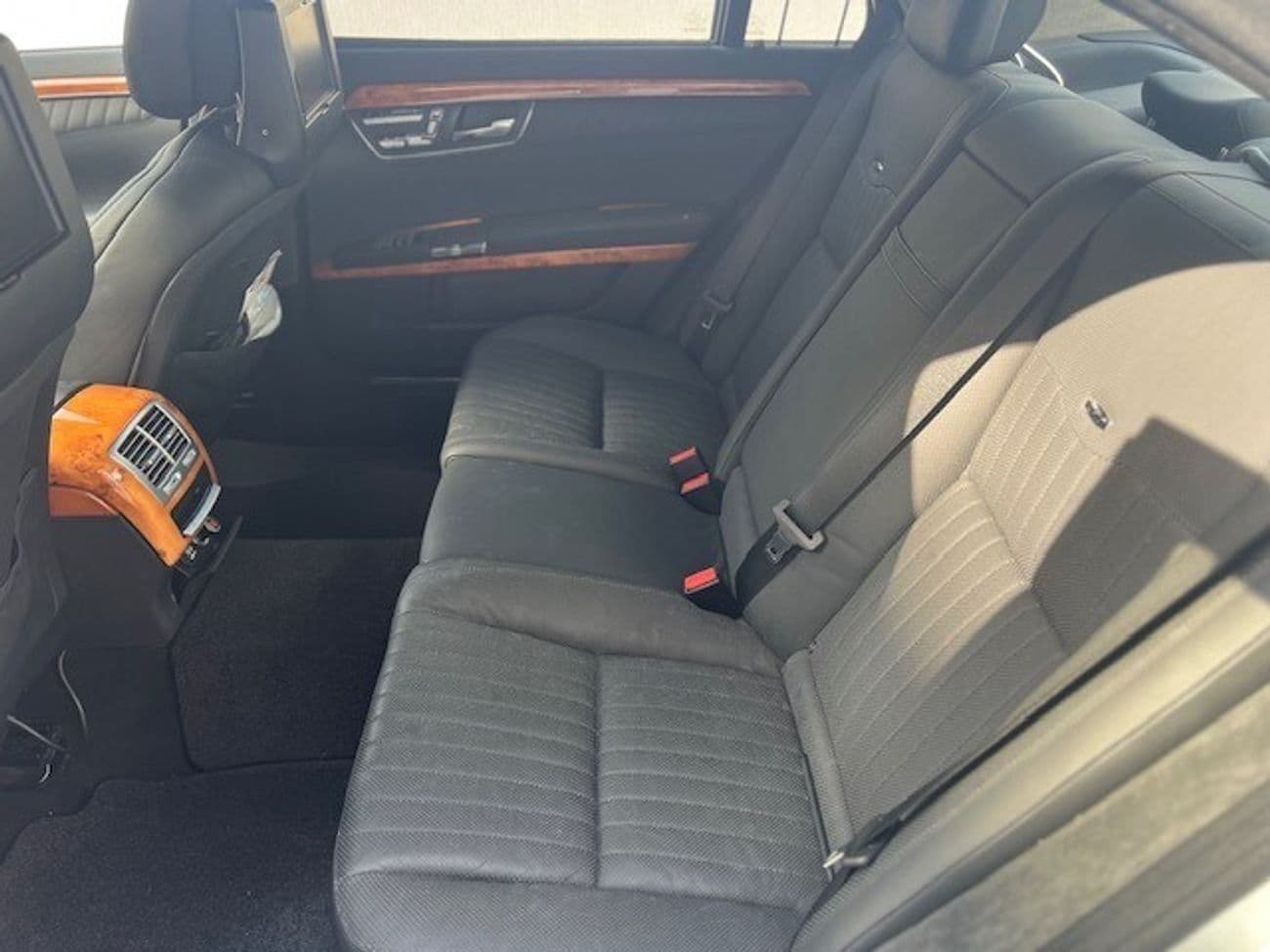 2008 Mercedes Benz S600 LWB thumbnail 7