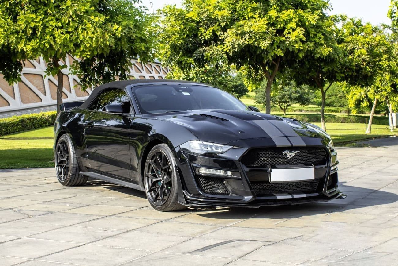 2023 Ford Mustang thumbnail 2
