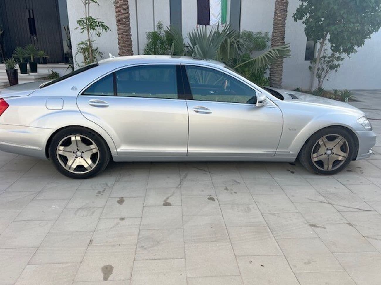 2008 Mercedes Benz S600 LWB thumbnail 8