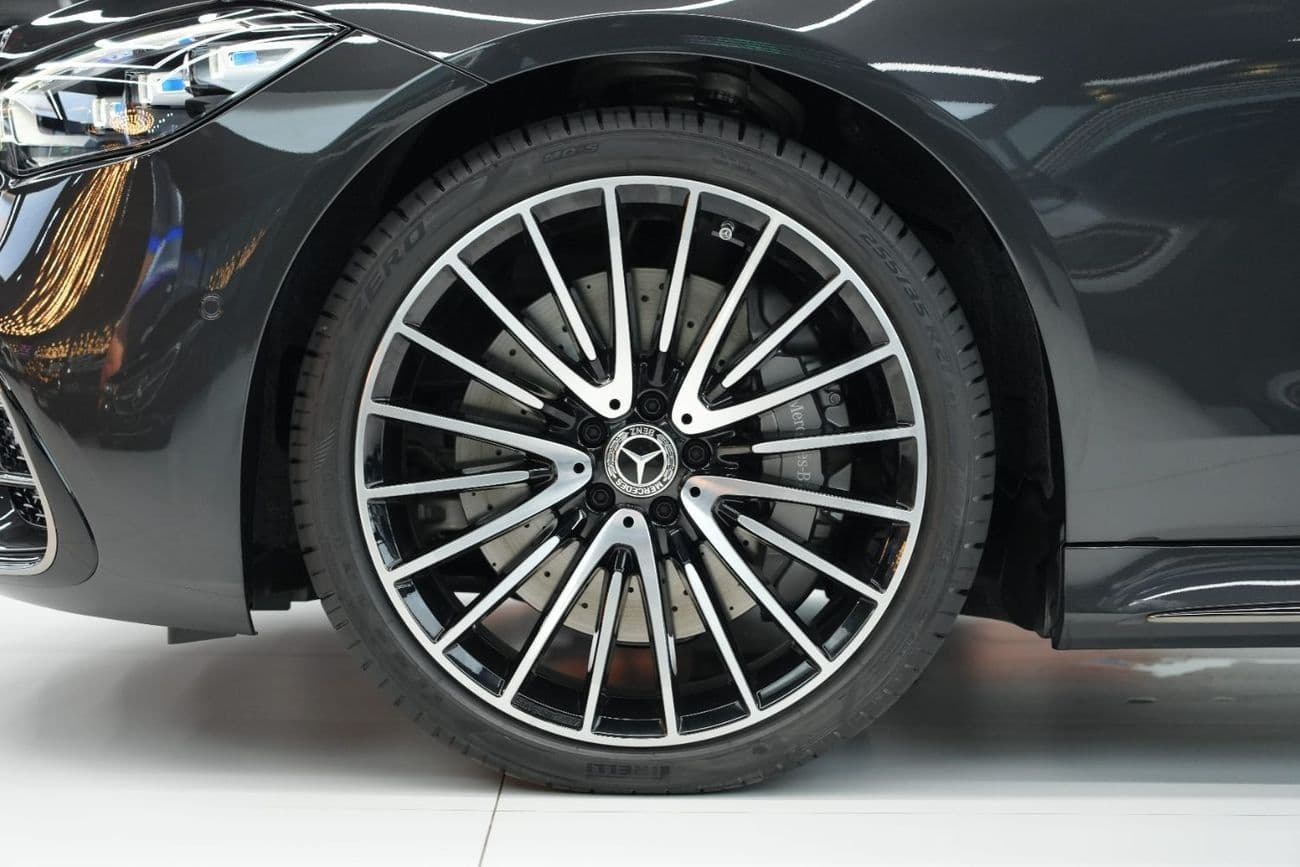2026 Mercedes Benz S500 4MATIC L DARK SERIES thumbnail 8