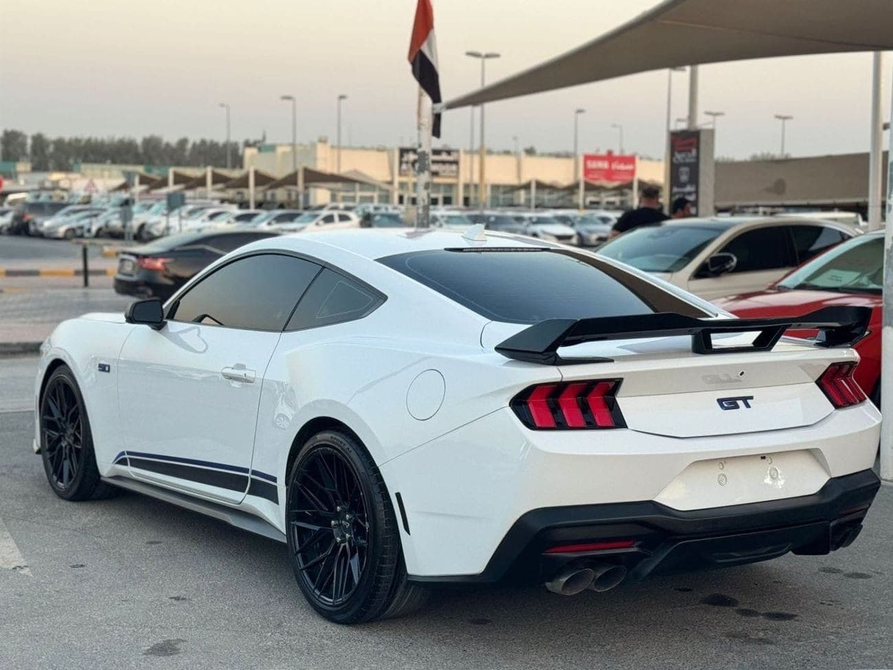 2024 Ford Mustang GT PREMIUM thumbnail 5