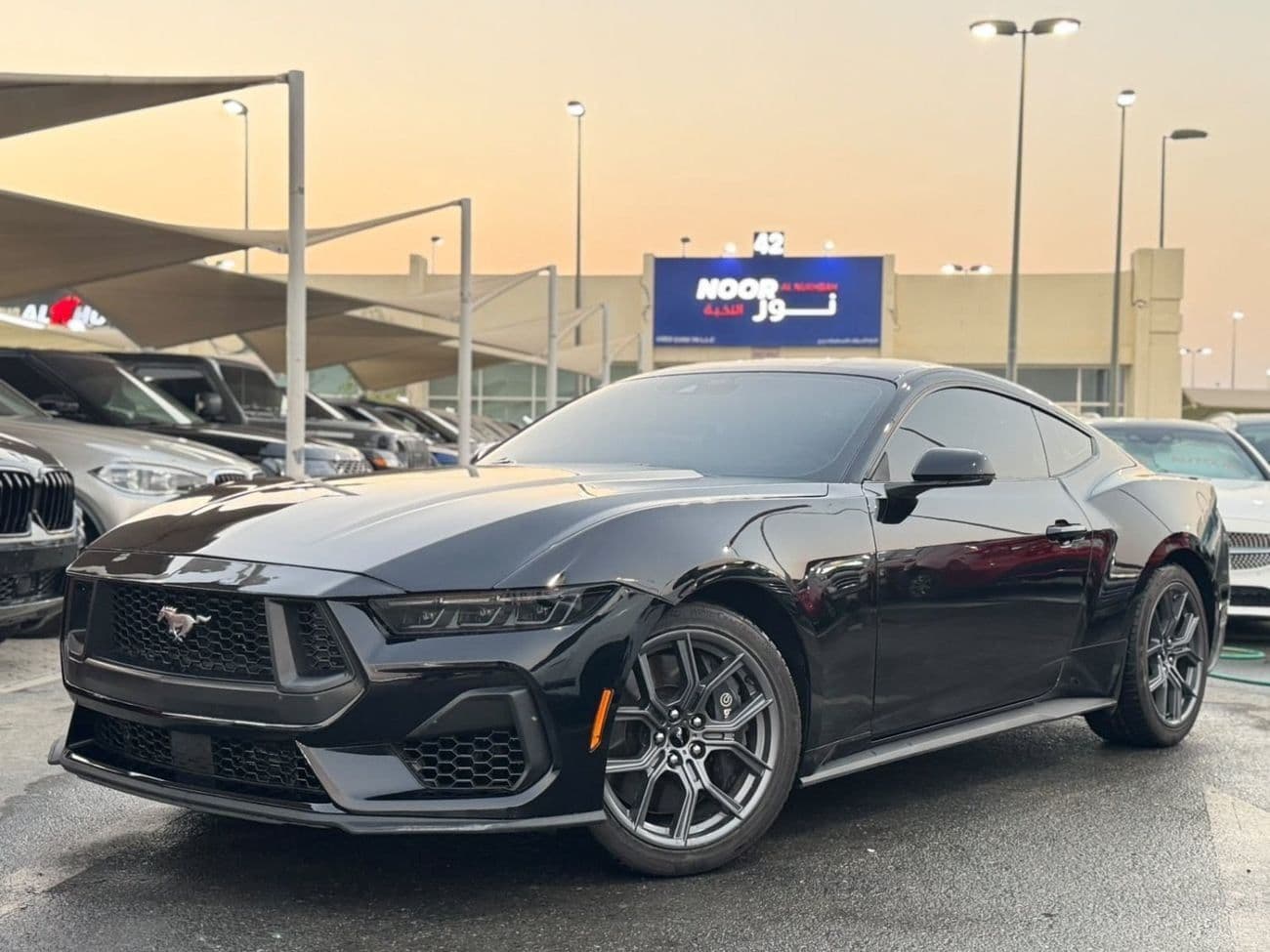 2024 Ford Mustang PREMIUM thumbnail 3