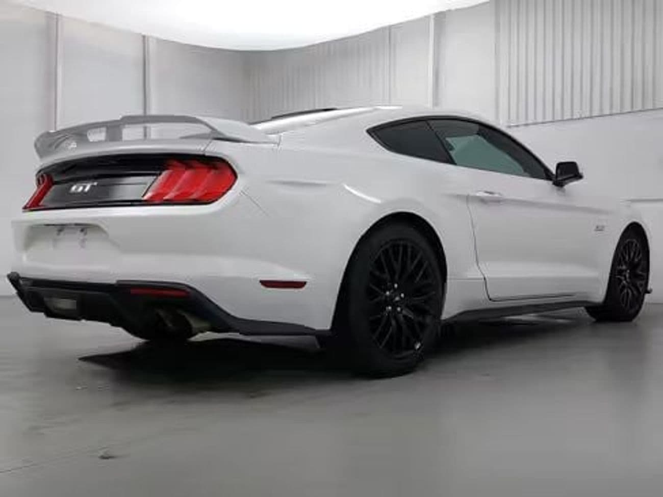 2022 Ford Mustang GT PREMIUM thumbnail 3