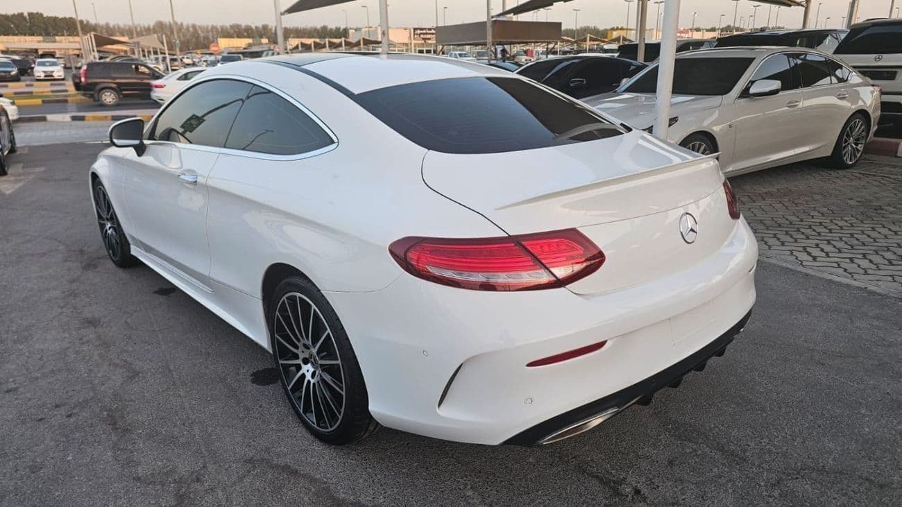 2018 Mercedes Benz C200 AMG thumbnail 4