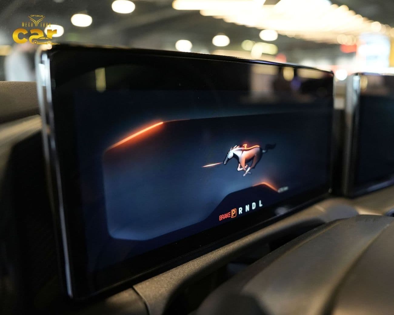 2025 Ford Mustang thumbnail 8