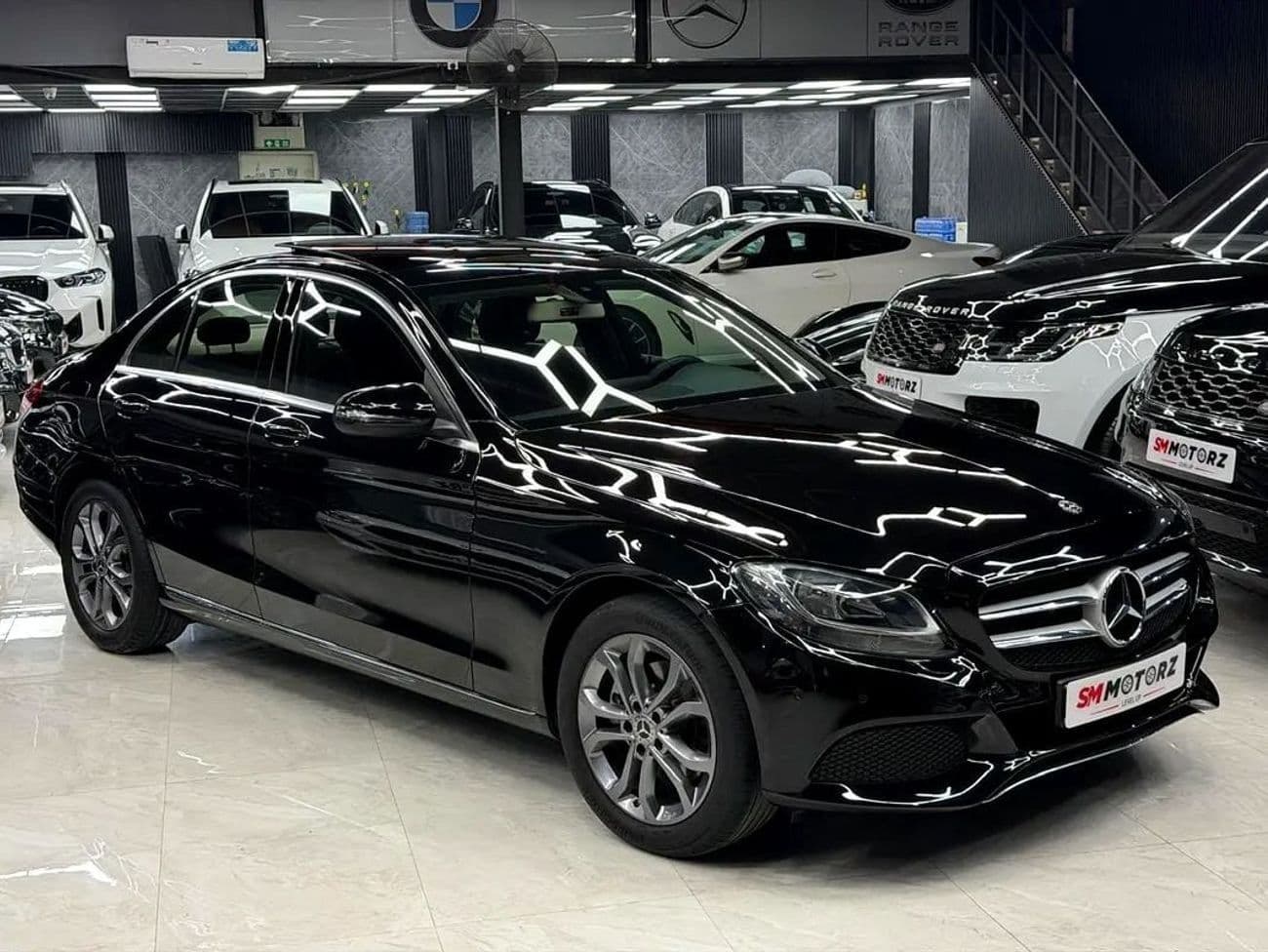 2018 Mercedes Benz C200 AVANTGARDE thumbnail 3