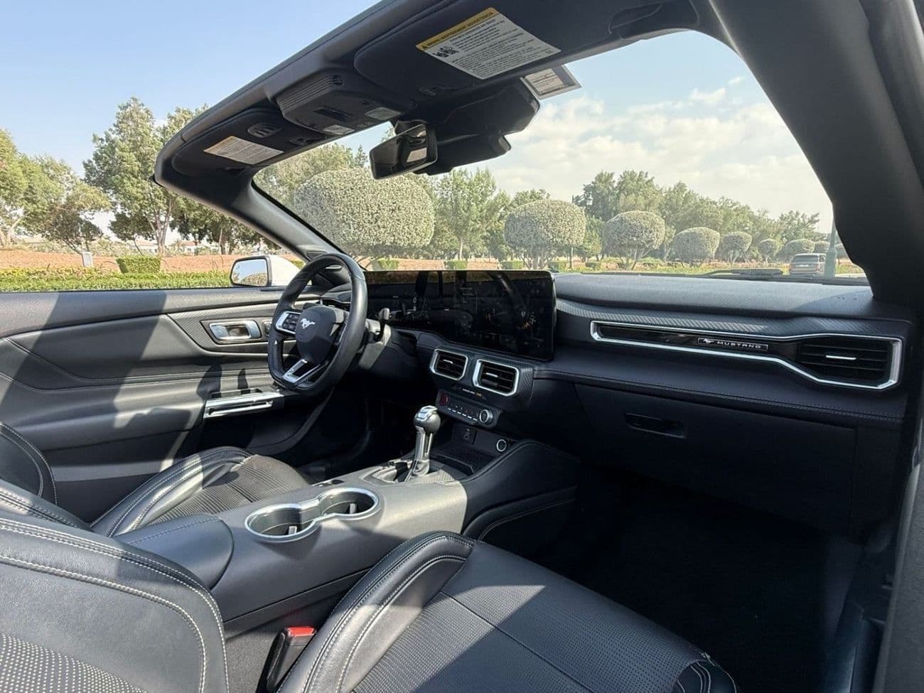 2024 Ford Mustang PREMIUM thumbnail 5