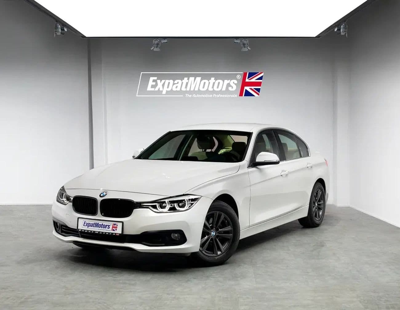 2018 BMW 318i STANDARD