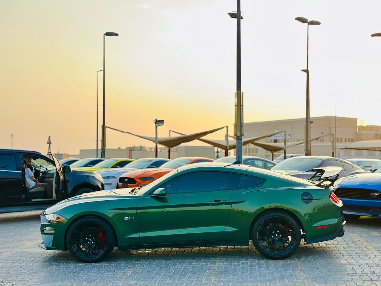 2022 Ford Mustang thumbnail 8
