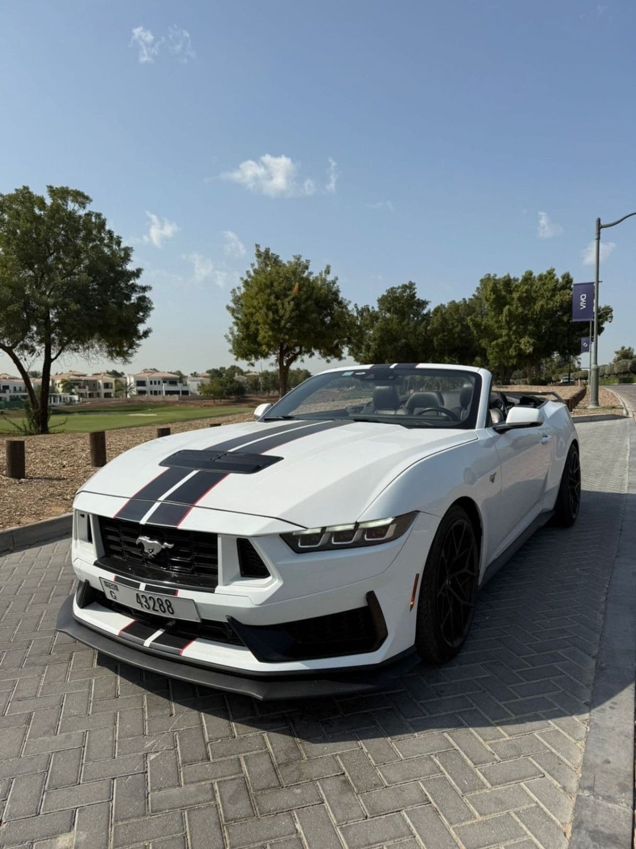 2024 Ford Mustang PREMIUM