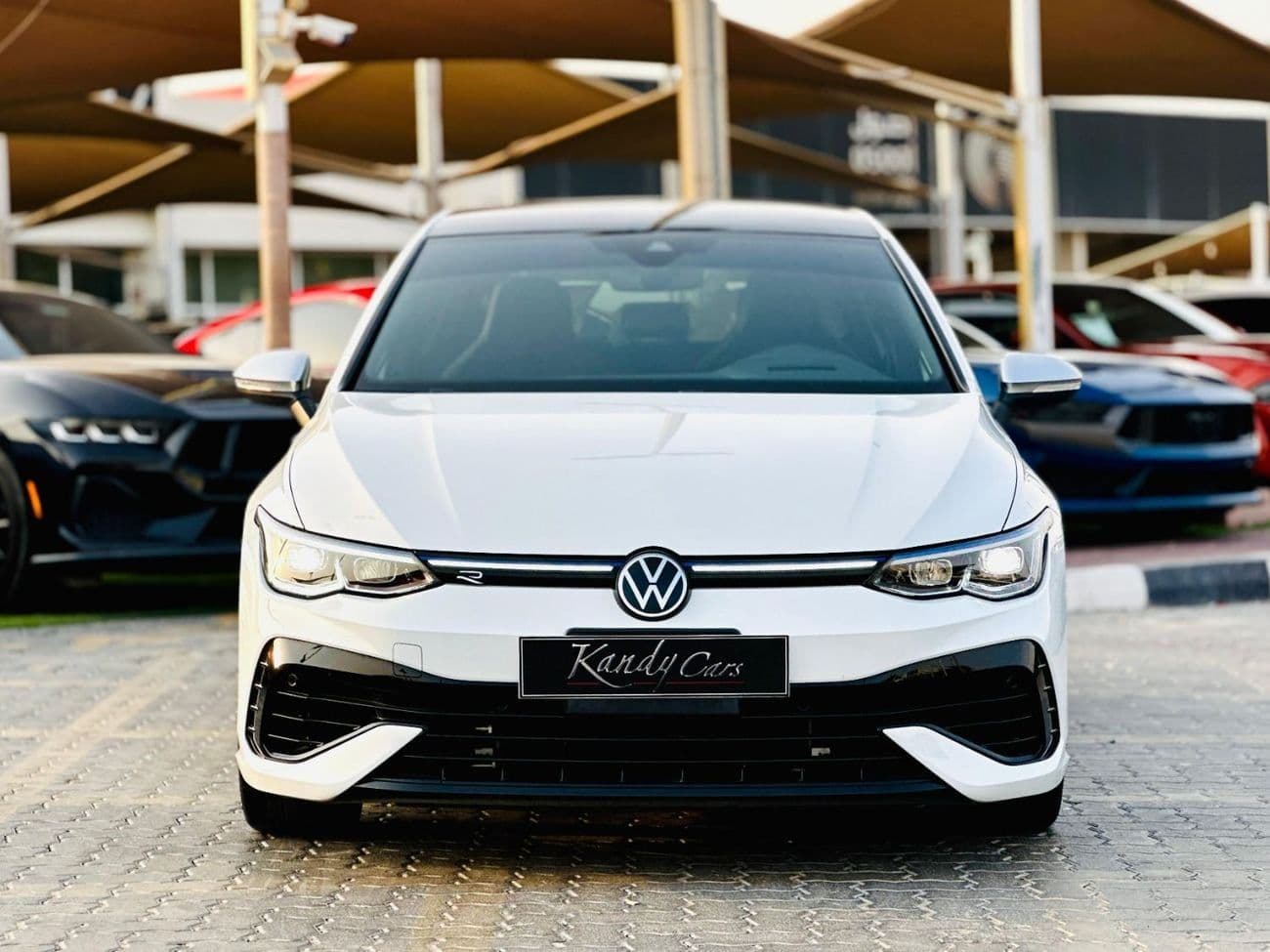 2023 Volkswagen Golf R thumbnail 2