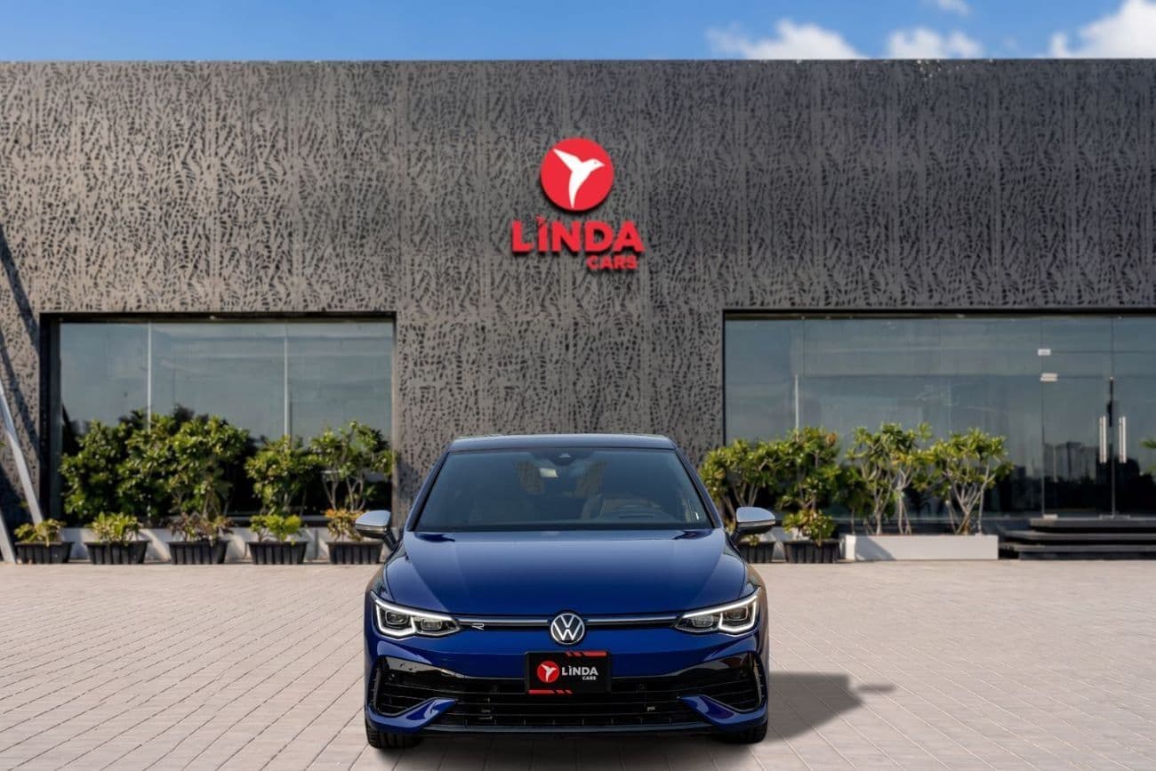2023 Volkswagen Golf R thumbnail 2