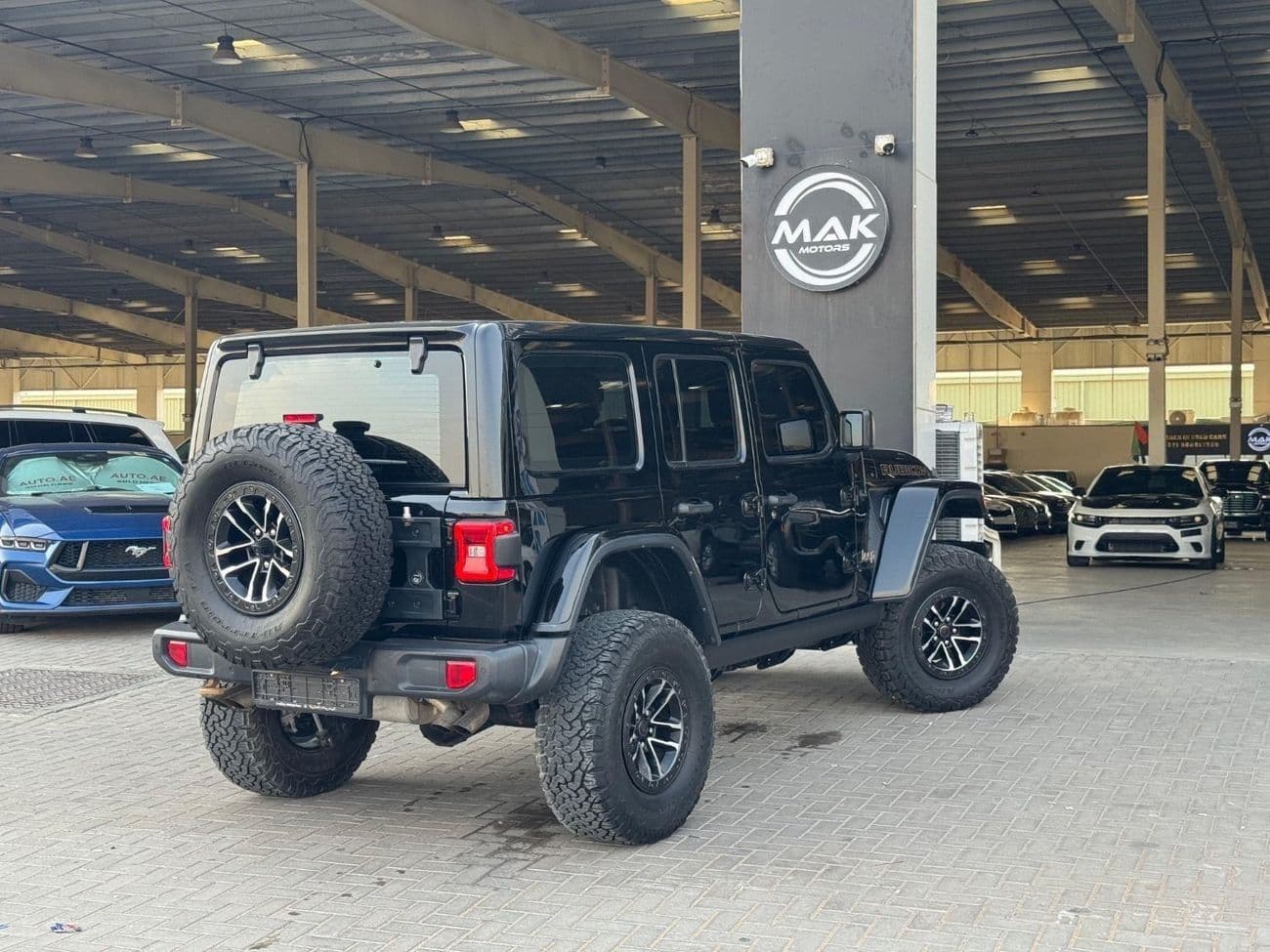 2023 Jeep Wrangler V8 6.4 thumbnail 3