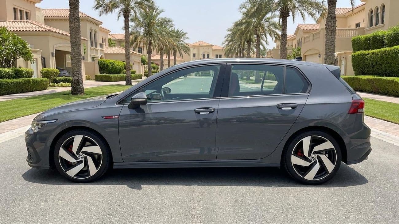 2024 Volkswagen Golf GTI thumbnail 5