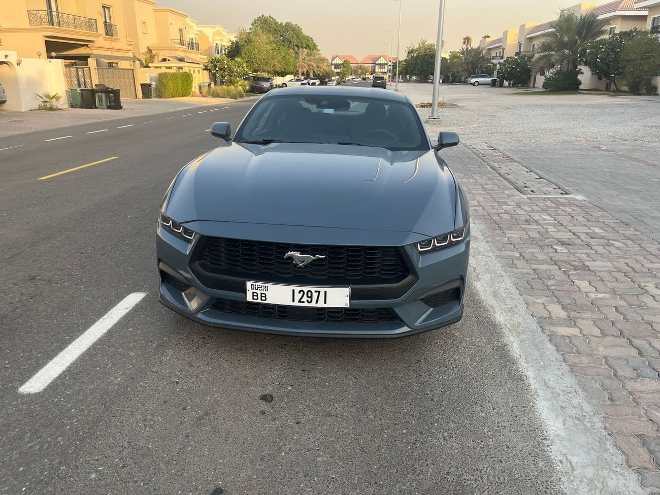 2024 Ford Mustang PREMIUM thumbnail 2