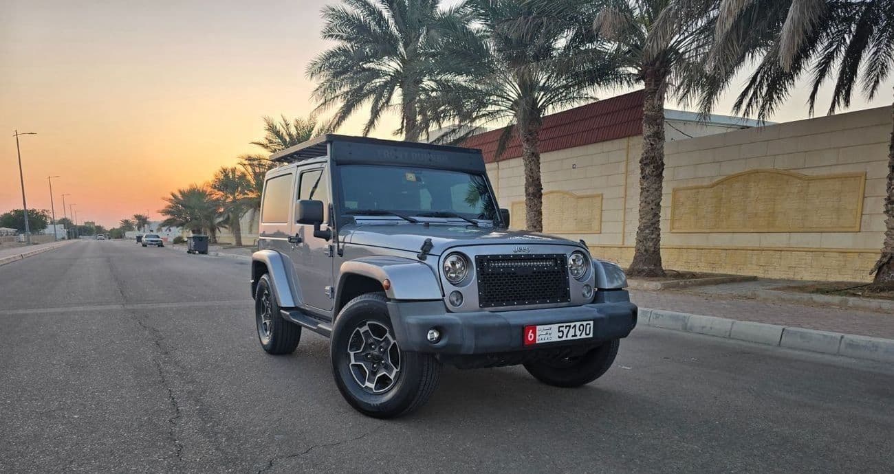 2016 Jeep Wrangler SAHARA thumbnail 6