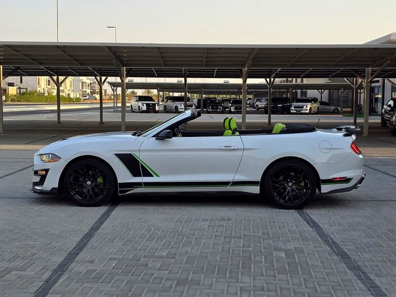 2021 Ford Mustang STANDARD thumbnail 7