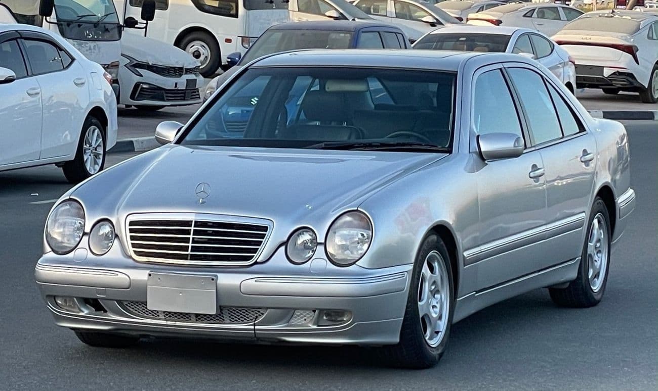 2000 Mercedes Benz E320 STANDARD thumbnail 3