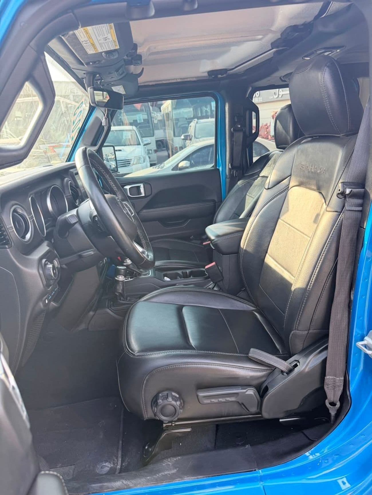 2023 Jeep Wrangler SAHARA thumbnail 6