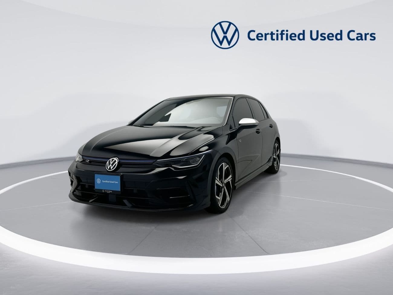 2025 Volkswagen Golf R thumbnail 2