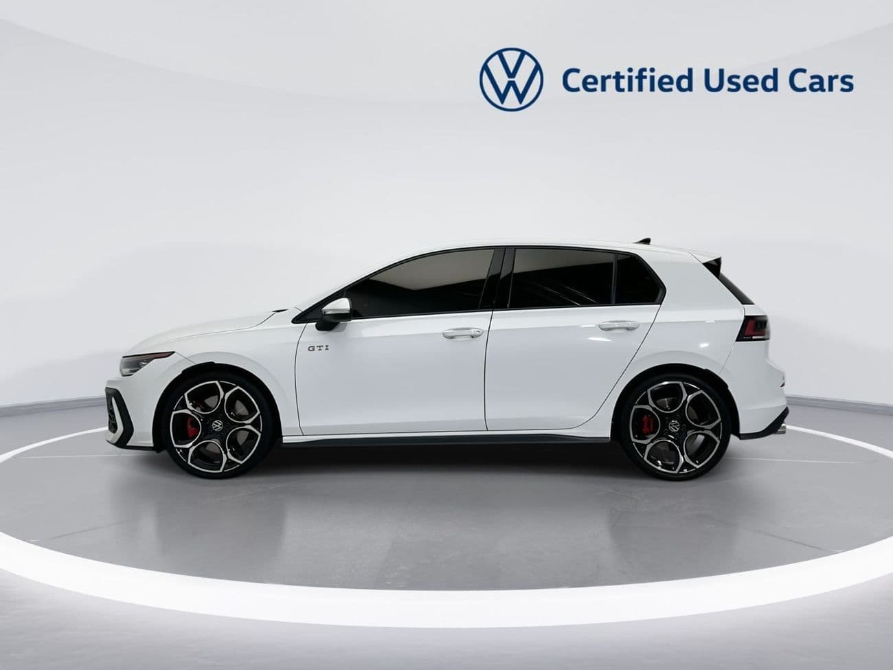 2025 Volkswagen Golf GTI thumbnail 4