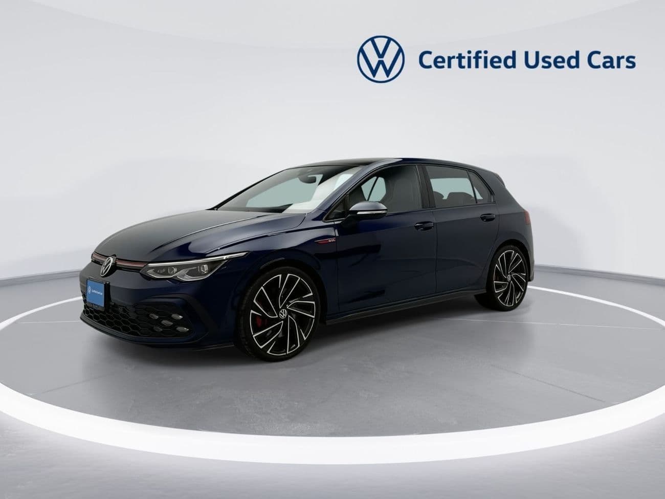 2024 Volkswagen Golf GTI thumbnail 3