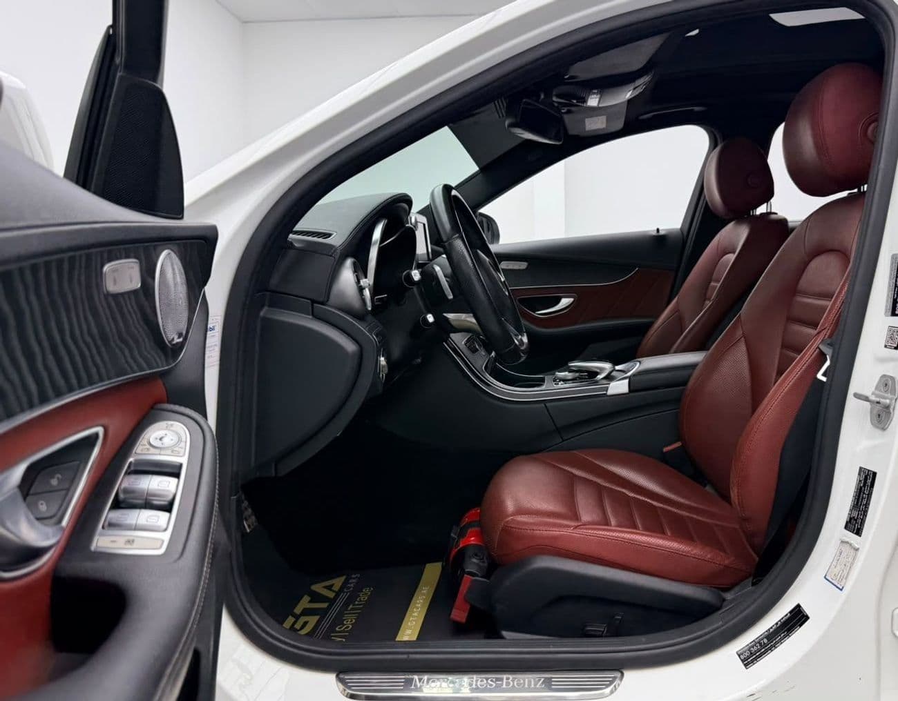 2015 Mercedes Benz C200 AMG thumbnail 8