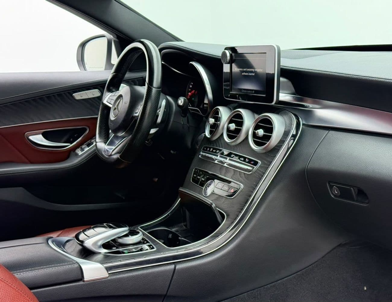2015 Mercedes Benz C200 AMG thumbnail 7