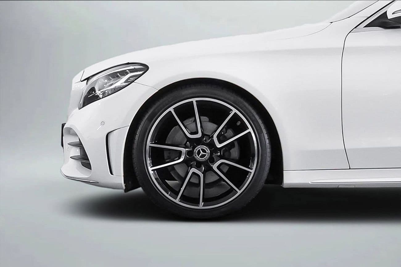 2022 Mercedes Benz C200 AMG thumbnail 6
