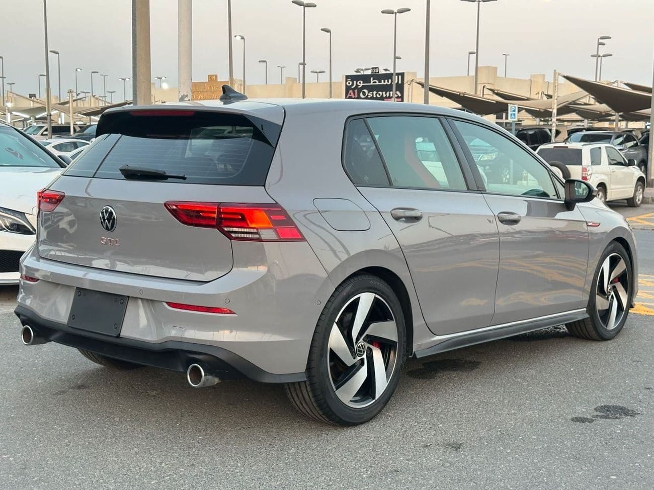 2024 Volkswagen Golf GTI thumbnail 7